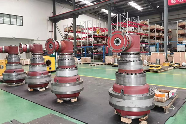 Kotak gear SGR digunakan dalam rolling plat bateri asid plumbum